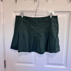 WAYF green poplin pleated skirt | Size Large